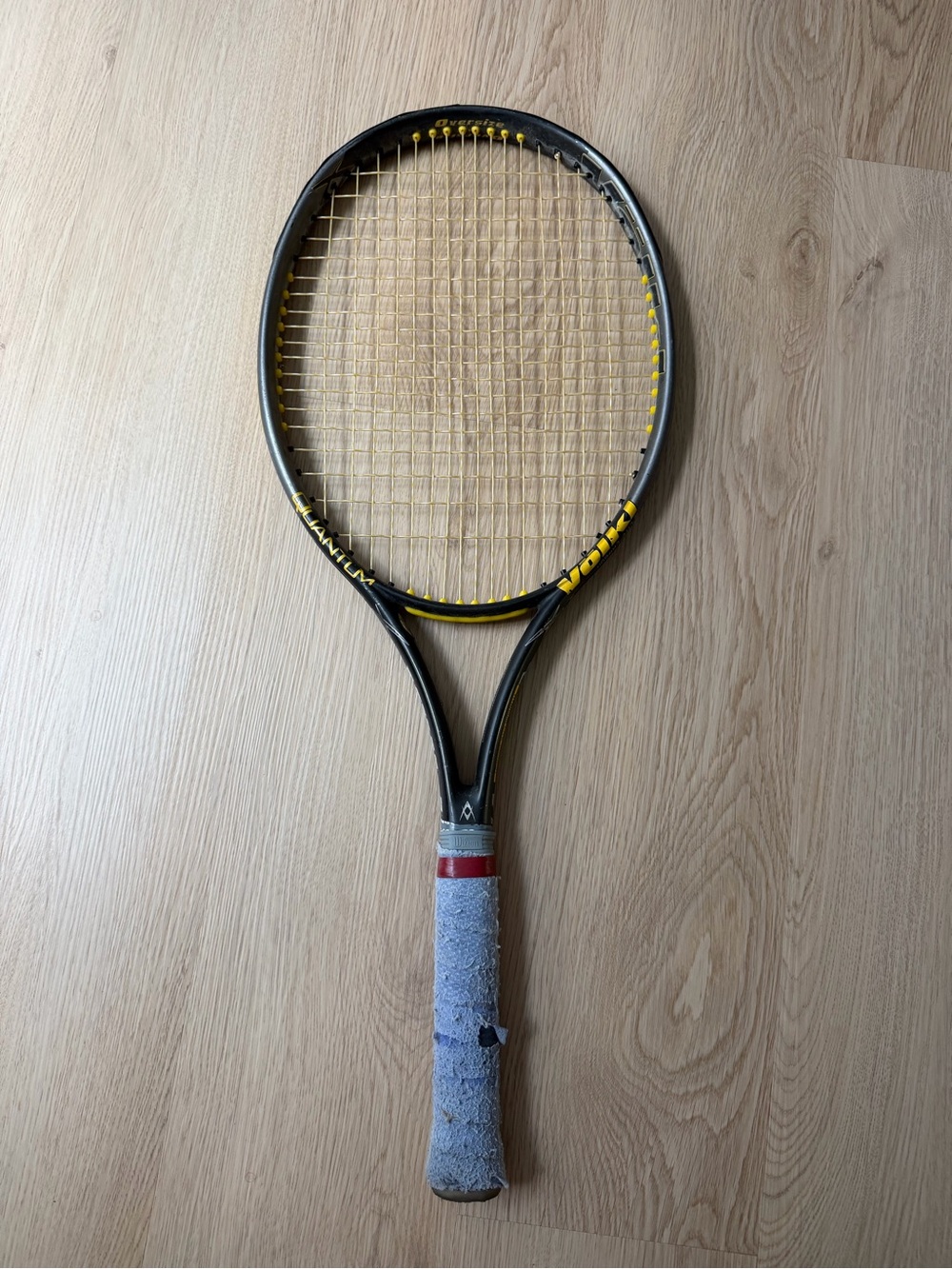 Volkl Quantum V1 Titanium Lite Carbon Midplus Oversize Size 4 1/2 Tennis Racquet